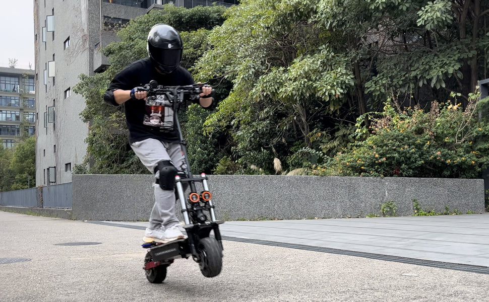 Choosing the Perfect Scooter for Heavy-Duty Use: A Simple Guide